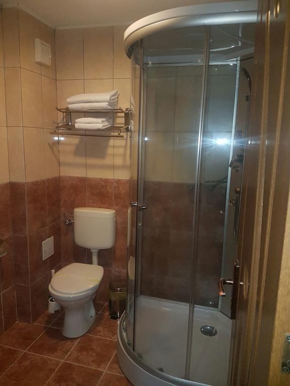 Hotel Lido Крайова Экстерьер фото