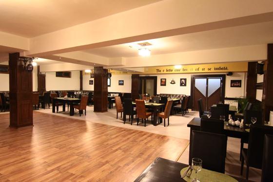 Hotel Lido Крайова Экстерьер фото